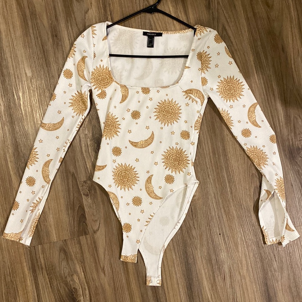 Long sleeve body suit